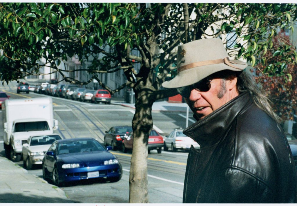 Neil_Young_Portrait_1471_photocredit_WMG