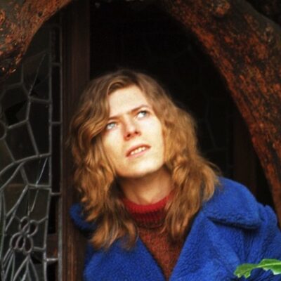 David-Bowie_1970_Photocredit_1970_Pictorial_Press_Ltd:Alamy-px700-header
