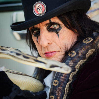 AliceCooper_Road_press pictures_1_colour_copyright_earMUSIC_phto_credit_Jenny_Risher_1500px